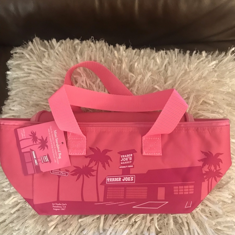 BRAND NEW TRADER JOE'S MINI INSULATED TOTE LUNCH BAG - PINK - READY TO SHIP!